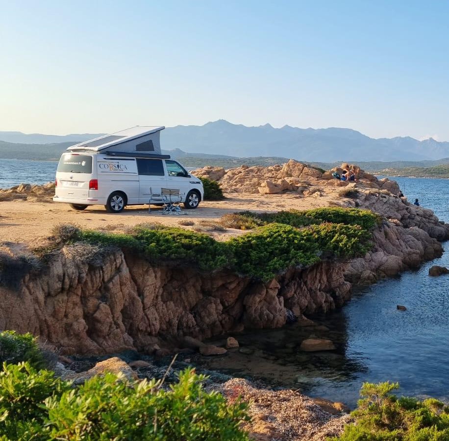 🌅 Corsica Rent Vans : Merci aux participants du concours photos 2024 et félicitations aux gagnantes ! 📸